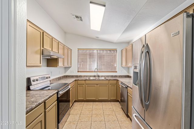 11413 W LOCUST Lane, Avondale, AZ 85323