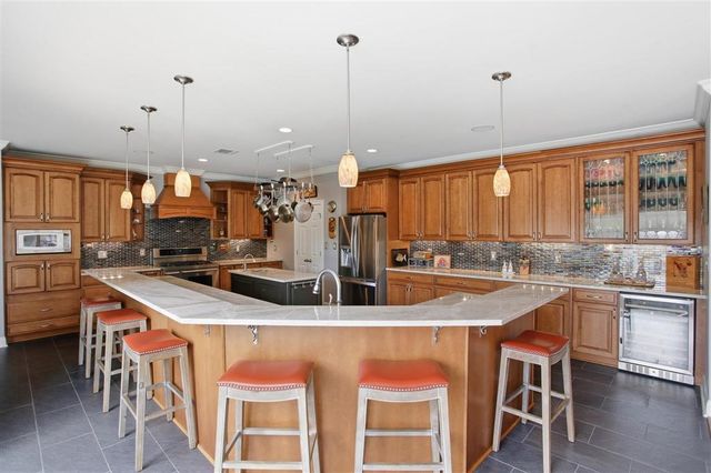 2325 Barbe Street, Lake Charles, LA 70601