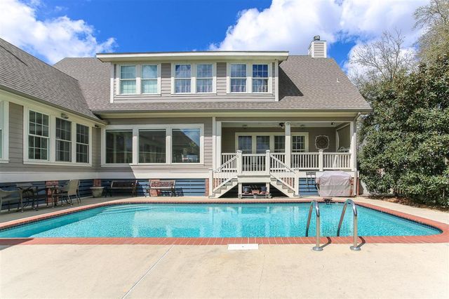 2325 Barbe Street, Lake Charles, LA 70601