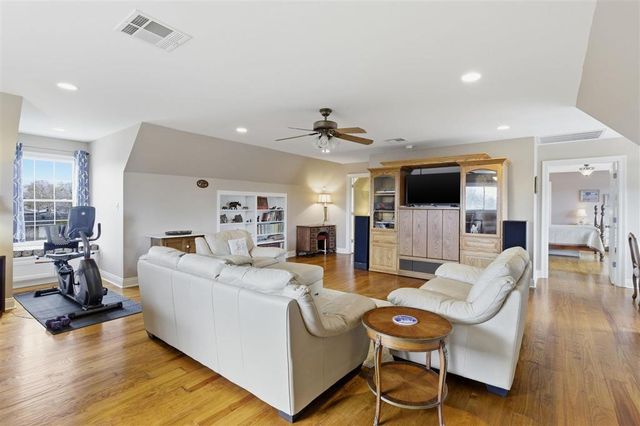 2325 Barbe Street, Lake Charles, LA 70601