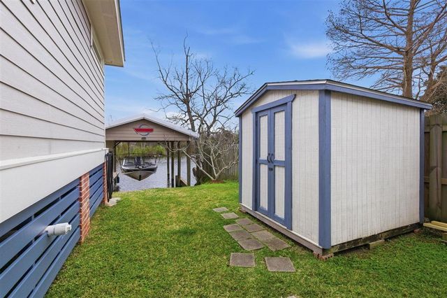 2325 Barbe Street, Lake Charles, LA 70601