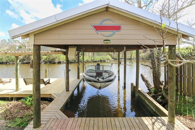 2325 Barbe Street, Lake Charles, LA 70601