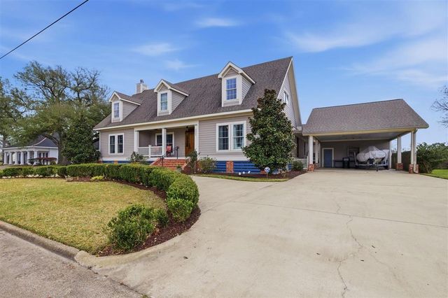 2325 Barbe Street, Lake Charles, LA 70601