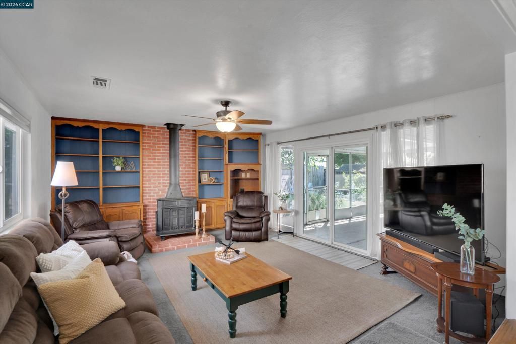 Image 14 of property listing at 2673 Kennedy St, Livermore, CA 94551