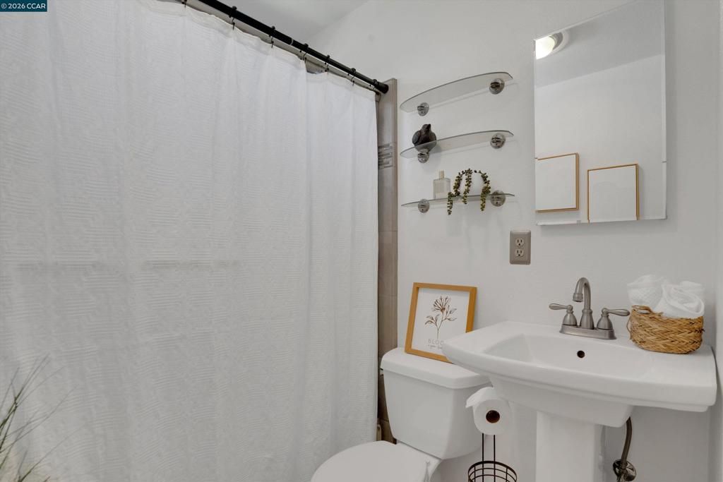 Image 20 of property listing at 2673 Kennedy St, Livermore, CA 94551