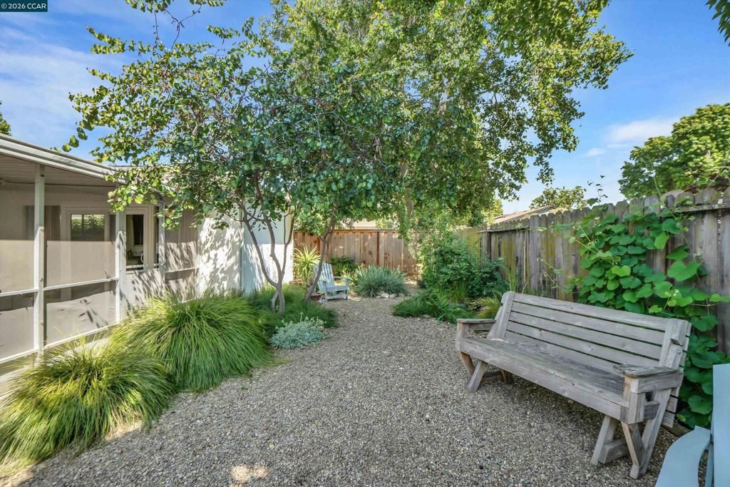 Image 30 of property listing at 2673 Kennedy St, Livermore, CA 94551