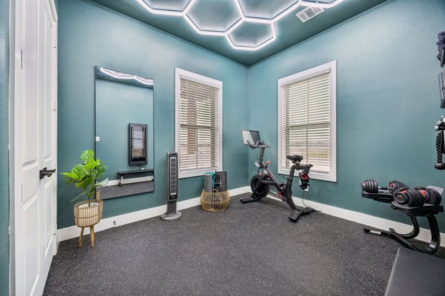 20450 County Road 637, Nevada, TX 75173