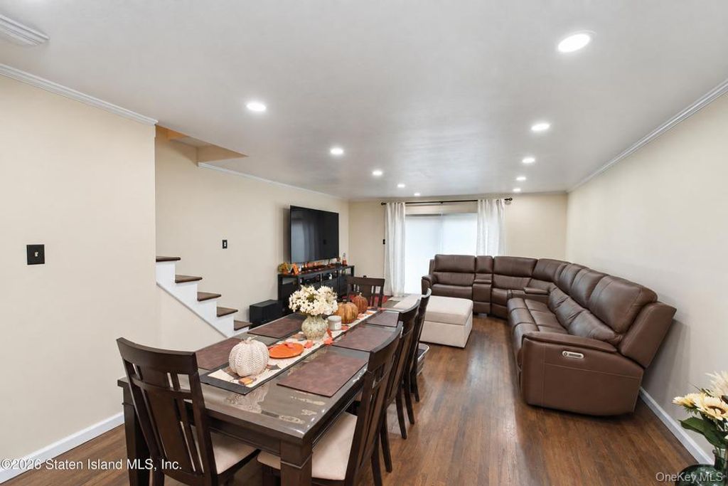 23 Dreyer Ave, Staten Island, NY 10314 — photo 5
