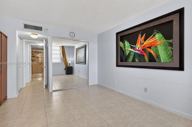 1849 S Ocean Dr 1402, Hallandale Beach, FL 33009