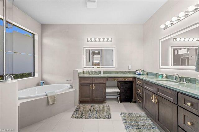 23412 Sanabria LOOP, Bonita Springs, FL 34135