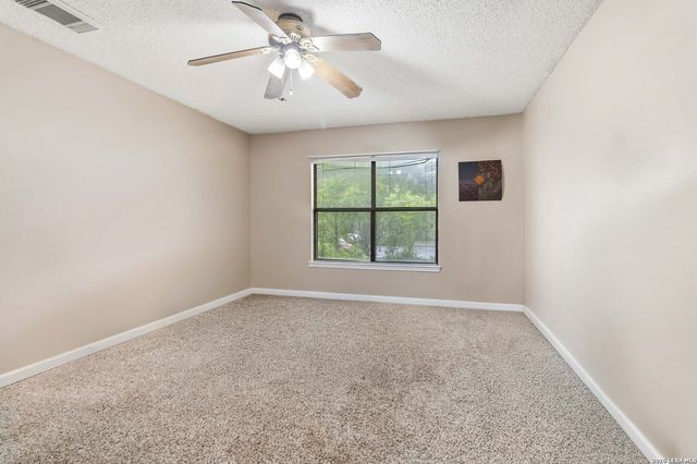 10903 BRISTLE OAK DR, San Antonio, TX 78249