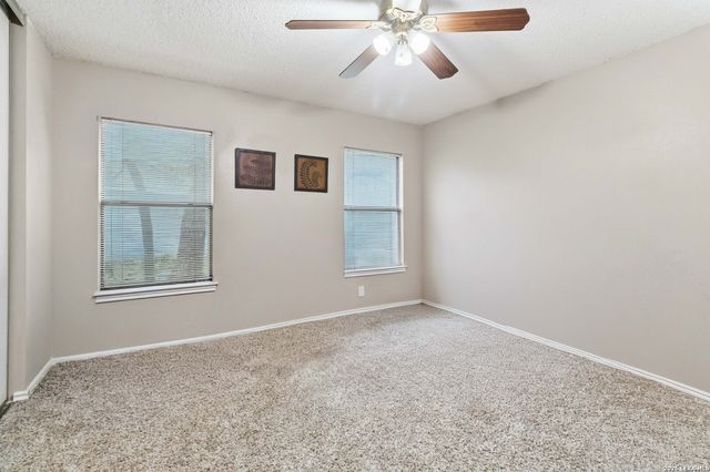 10903 BRISTLE OAK DR, San Antonio, TX 78249