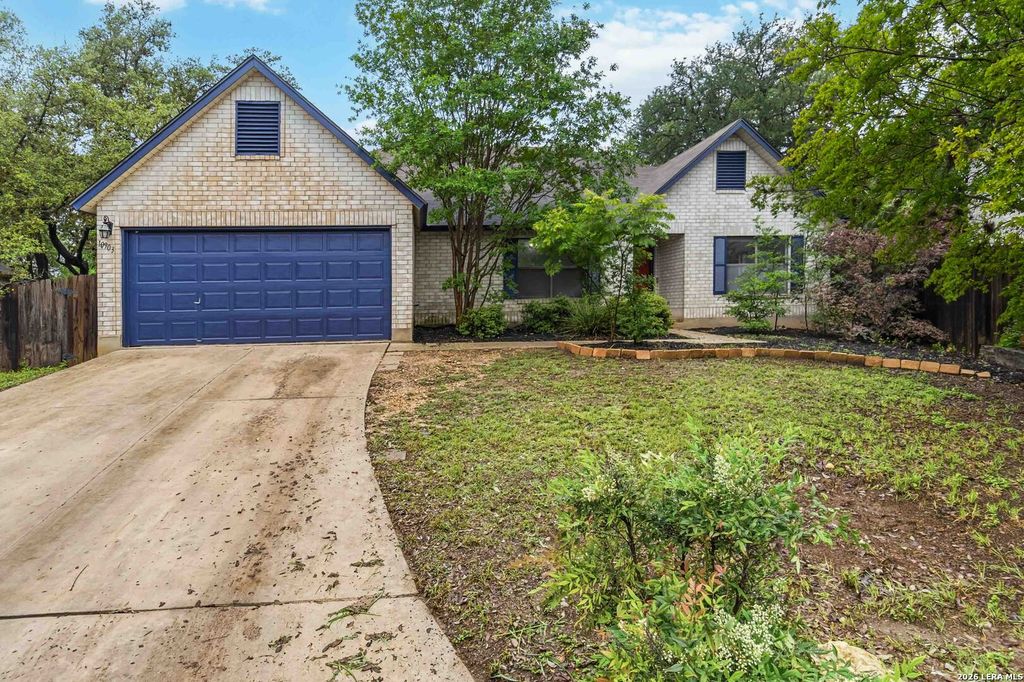 10903 BRISTLE OAK DR, San Antonio, TX 78249
