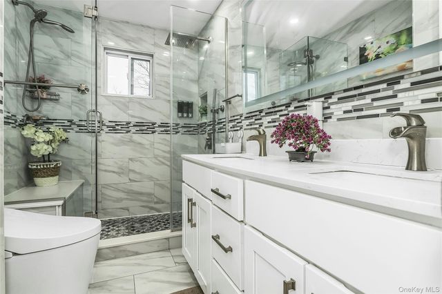 5 Malone Street, Hicksville, NY 11801