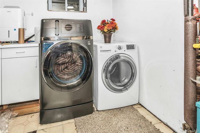 5 Malone Street, Hicksville, NY 11801