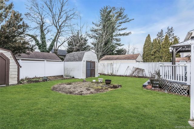 5 Malone Street, Hicksville, NY 11801