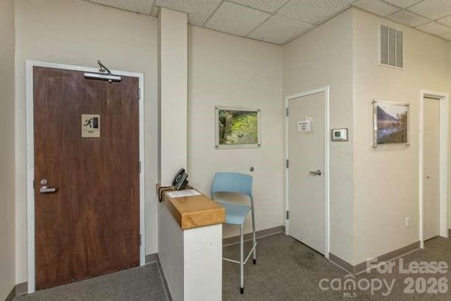 56 College Street 201, Asheville, NC 28801