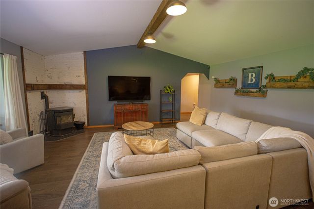 787 N Kendall Road, Sequim, WA 98382