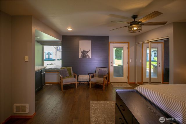 787 N Kendall Road, Sequim, WA 98382