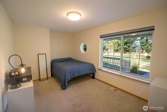 787 N Kendall Road, Sequim, WA 98382
