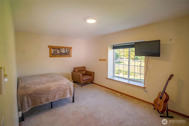 787 N Kendall Road, Sequim, WA 98382