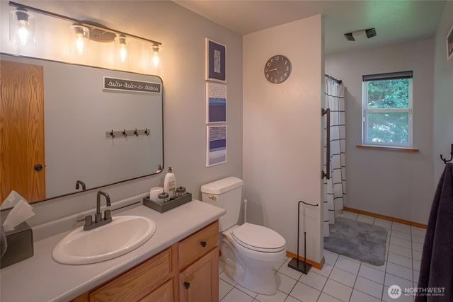 787 N Kendall Road, Sequim, WA 98382