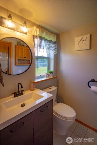 787 N Kendall Road, Sequim, WA 98382