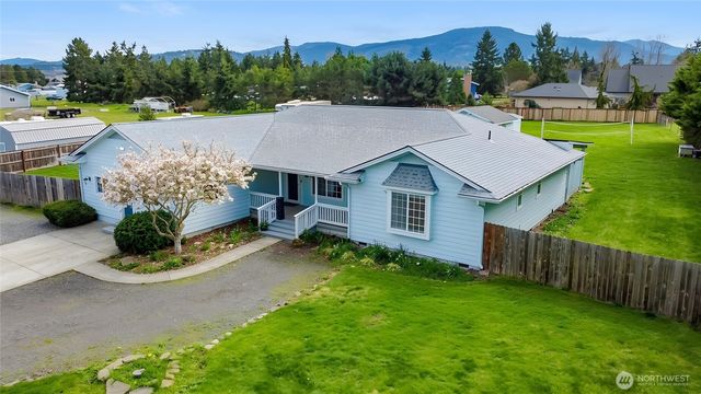 787 N Kendall Road, Sequim, WA 98382