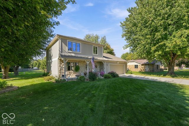 592 Echo Bend Boulevard, Greenwood, IN 46142