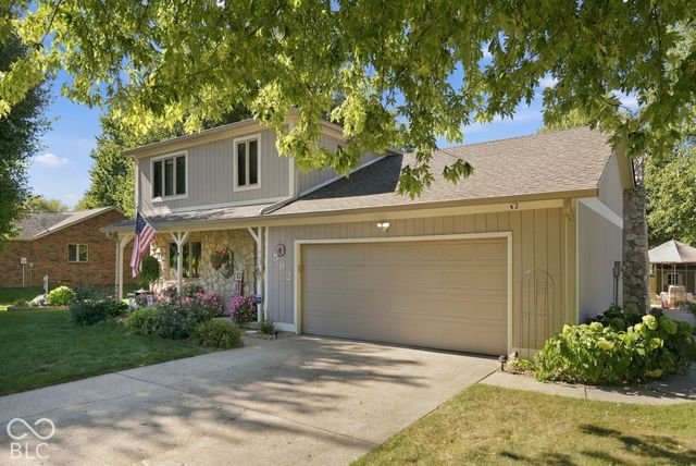 592 Echo Bend Boulevard, Greenwood, IN 46142