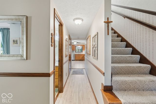 592 Echo Bend Boulevard, Greenwood, IN 46142