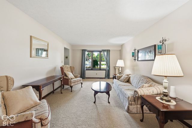 592 Echo Bend Boulevard, Greenwood, IN 46142