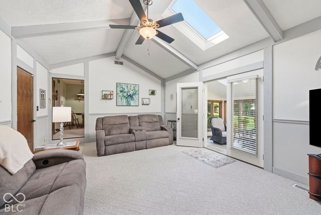 592 Echo Bend Boulevard, Greenwood, IN 46142