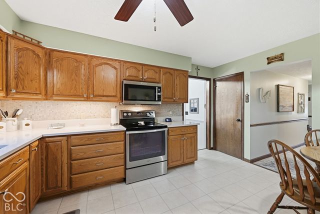 592 Echo Bend Boulevard, Greenwood, IN 46142