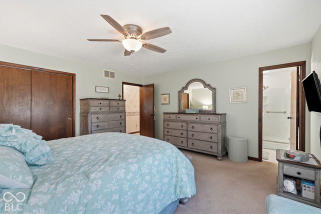 592 Echo Bend Boulevard, Greenwood, IN 46142