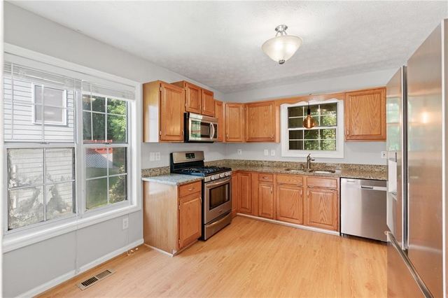 2573 Kennesaw Springs NW Court, Kennesaw, GA 30144