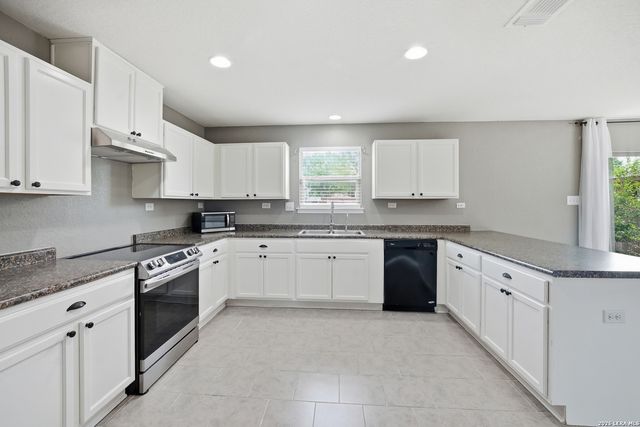 186 Granite Mist, Universal City, TX 78148