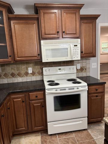 3118 Custer Drive A, Lexington, KY 40517