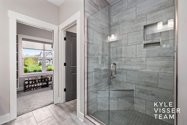 8206 Boardwalk Drive Sw, Byron Twp, MI 49315