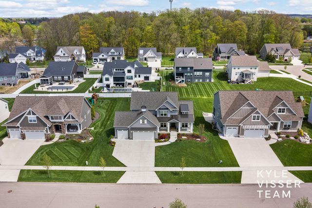 8206 Boardwalk Drive Sw, Byron Twp, MI 49315