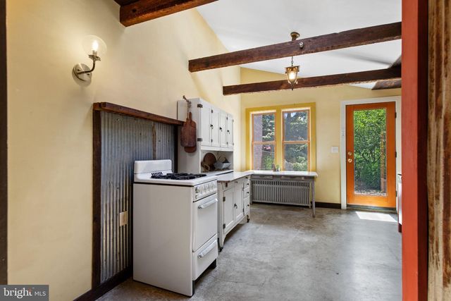 232 E LEMON ST, Lancaster, PA 17602
