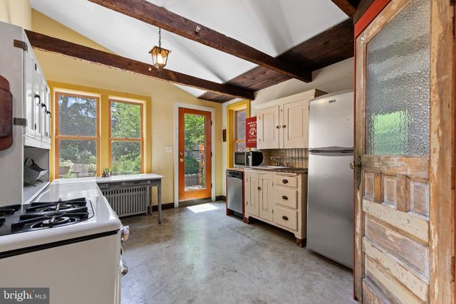 232 E LEMON ST, Lancaster, PA 17602