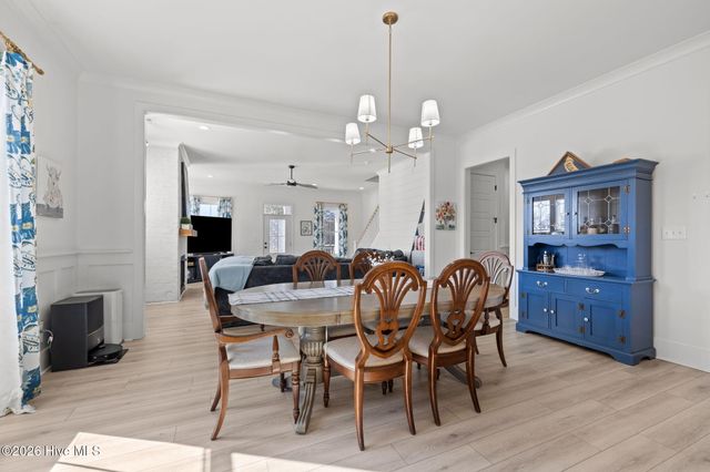 303 Cannonsgate Drive, Newport, NC 28570