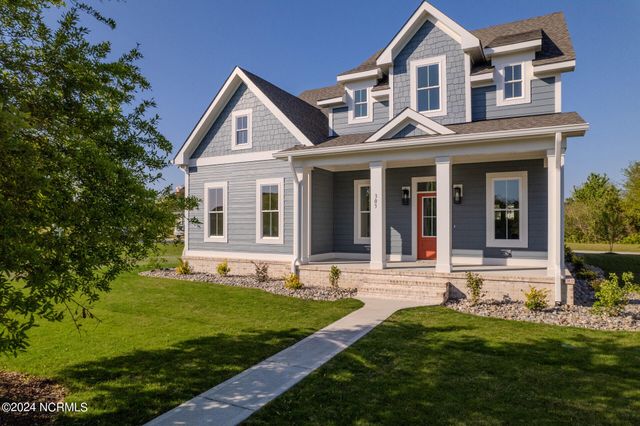 303 Cannonsgate Drive, Newport, NC 28570