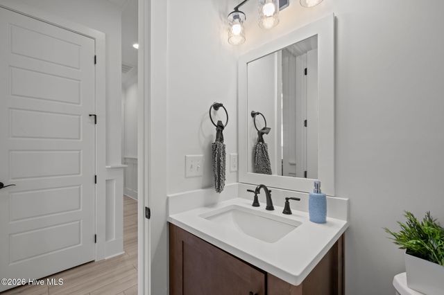 303 Cannonsgate Drive, Newport, NC 28570