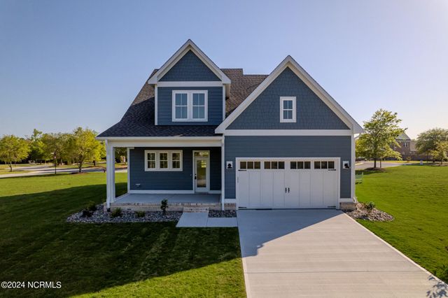 303 Cannonsgate Drive, Newport, NC 28570