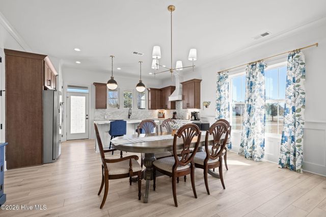 303 Cannonsgate Drive, Newport, NC 28570