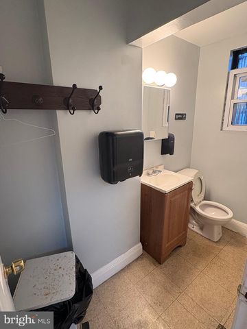 1605 E WADSWORTH AVE, Philadelphia, PA 19150