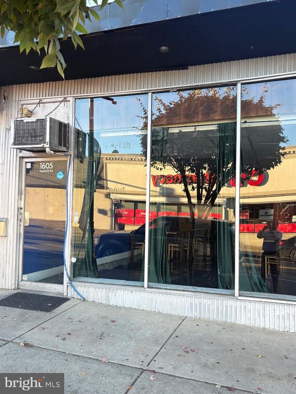 1605 E WADSWORTH AVE, Philadelphia, PA 19150