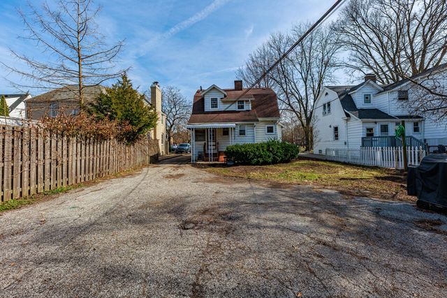 410 Repton Road, Riverside, IL 60546